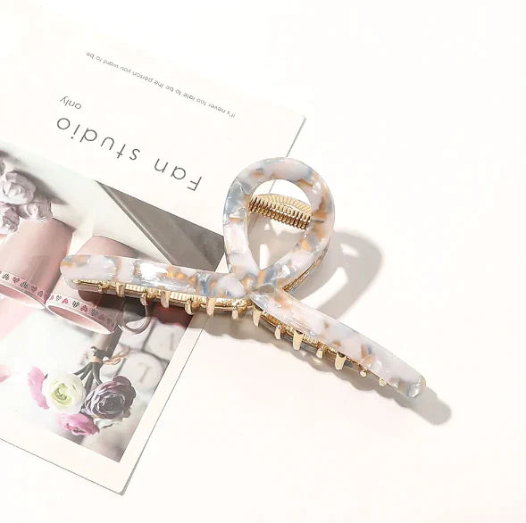 Luxe Loop Hair Claw Clip in Quartz