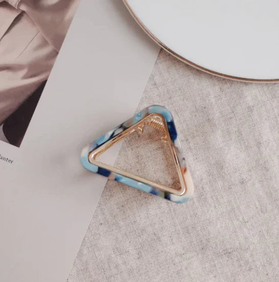 Pyramid Mini Hair Claw Clip in Aqua